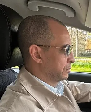 Chauffeur Amr Khalil - Den Haag