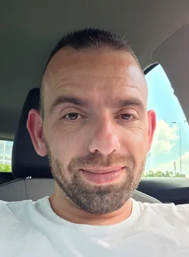 Chauffeur Jason Kusters - Ulft