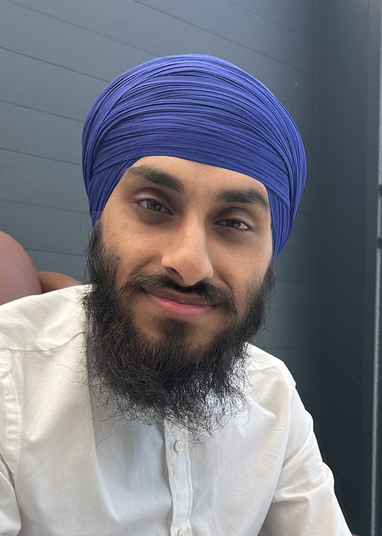 Chauffeur Sarjodh Singh uit Den Haag
